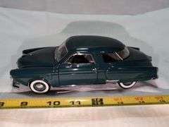 1950 STUDEBAKER CHAMPION COUPE DIECAST CAR MODEL