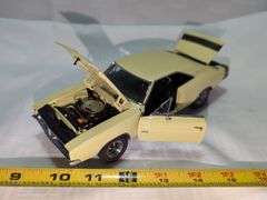 1969 DODGE CHARGER R/T DIECAST CAR MODEL