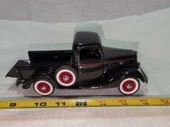 1935 FORD DIECAST PICKUP TRUCK MODEL