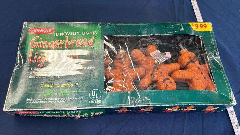 VINTAGE GINGERBREAD LIGHT SET