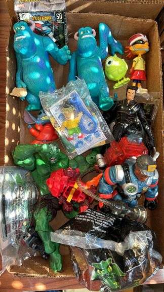 ASSORTED COLLECTOR FIGURES