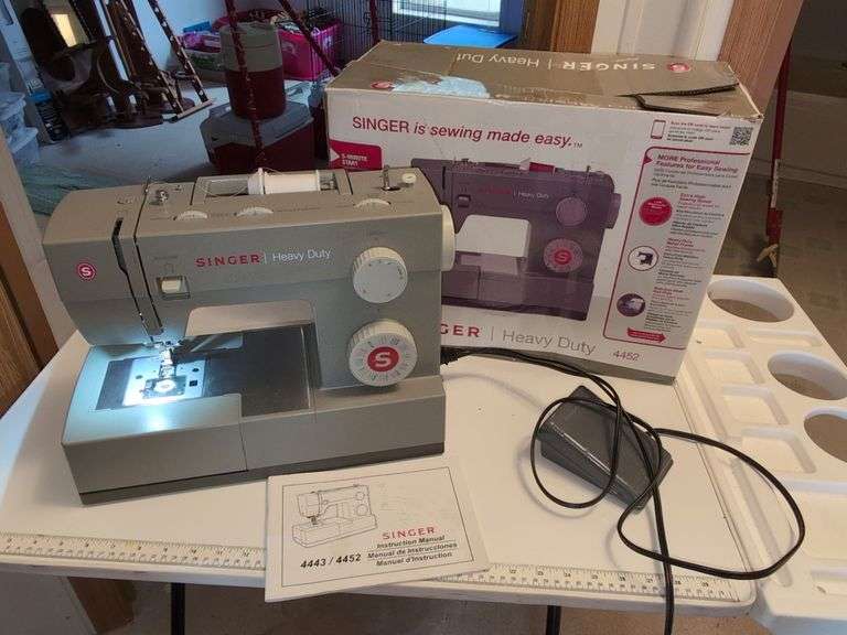 (LB) SINGER HEAVY DUTY 4452 PORTABLE SEWING MACHINE - Isabell Auction