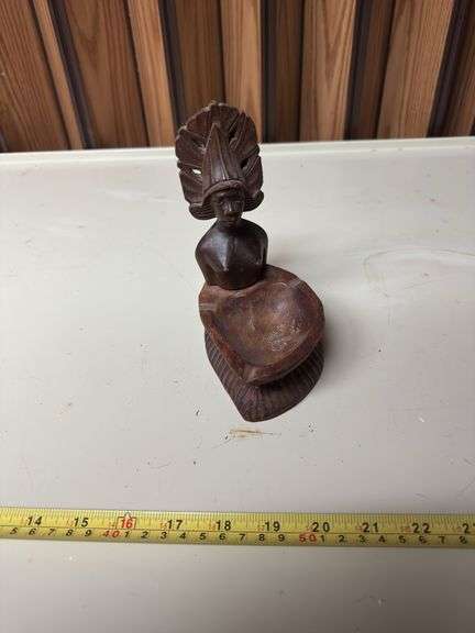 CARVED WOODEN ASHTRAY