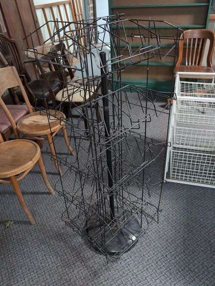 METAL REVOLVING DISPLAY RACK (49