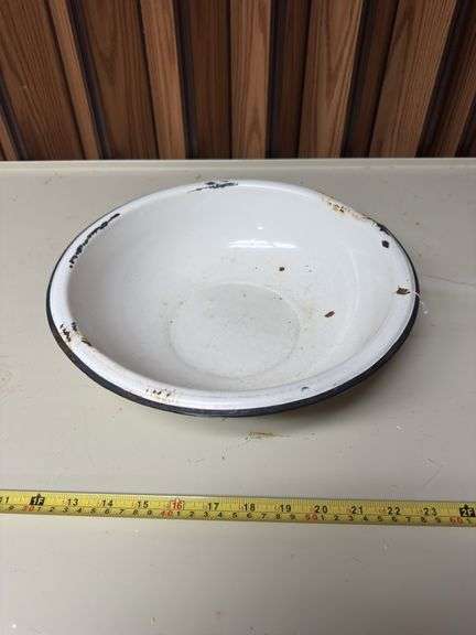 VINTAGE ENAMEL BOWL