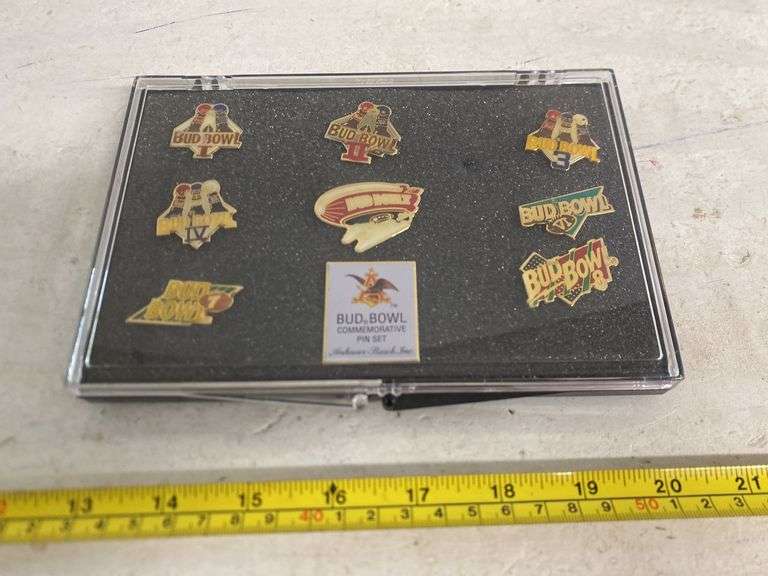 BUD BOWL COMMEMORATIVE PIN SET