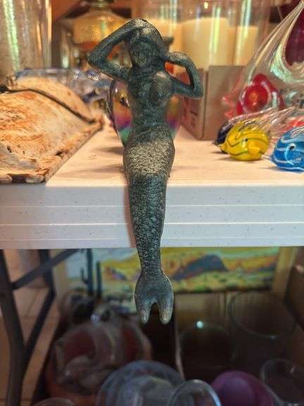 (ER) CAST IRON MERMAID SHELF SITTER