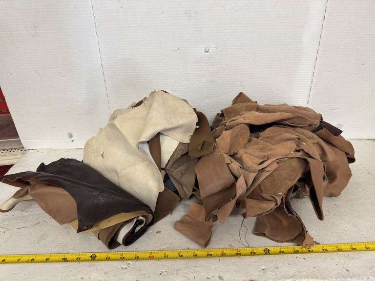 ASSORTED LEATHER MATERIAL