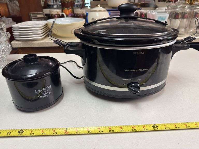 (K) HAMILTON BEACH SLOW COOKER AND CROCKPOT LITTLE DIPPER