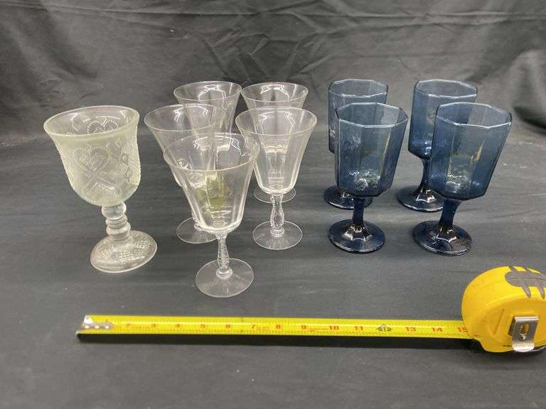ASSORTED DRINKING GLASSES