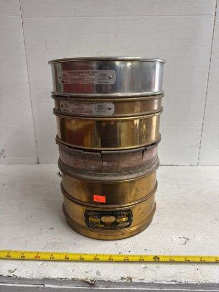 6 PIECE SET OF SIEVES
