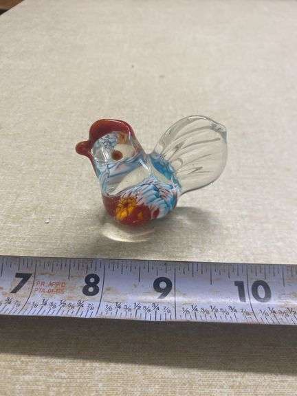 2” CHICKEN PAPERWEIGHT - Isabell Auction