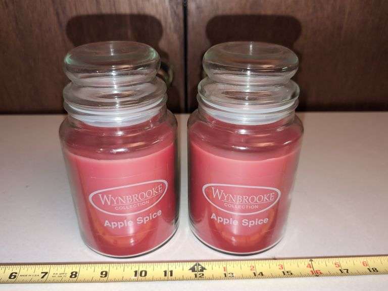 (LSR) (2) WYNBROOKE APPLE SPICE JAR CANDLES