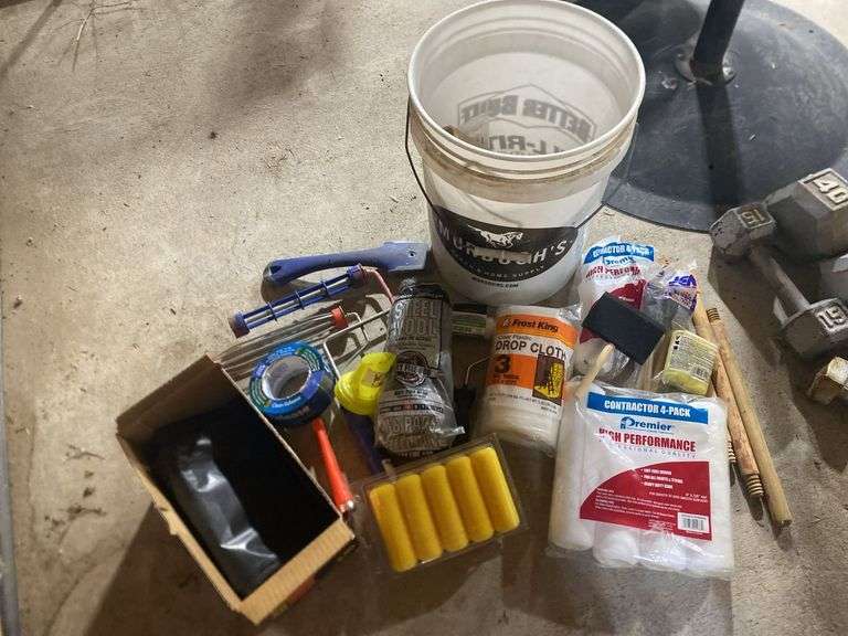 (WG) ASSORTED PAINTING SUPPLIES AND CONTRACTOR BAGS