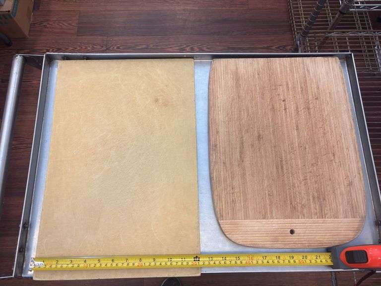 2-CT. CUTTING BOARDS