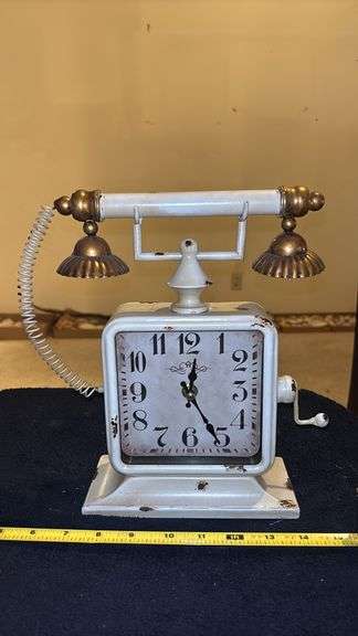 (RR) 11”T METAL BATTERY OPERATED TELEPHONE CLOCK