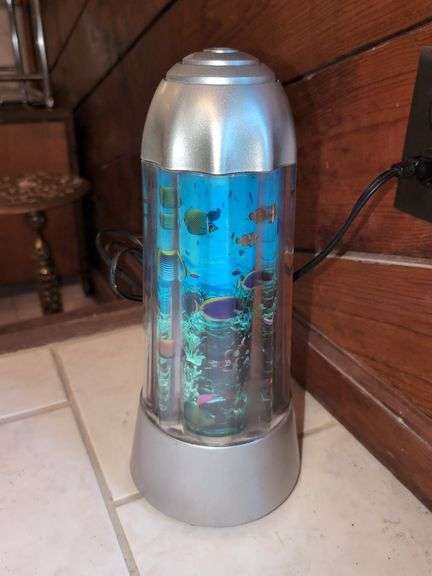 (ER) 14" TALL MOVING FISH LAMP