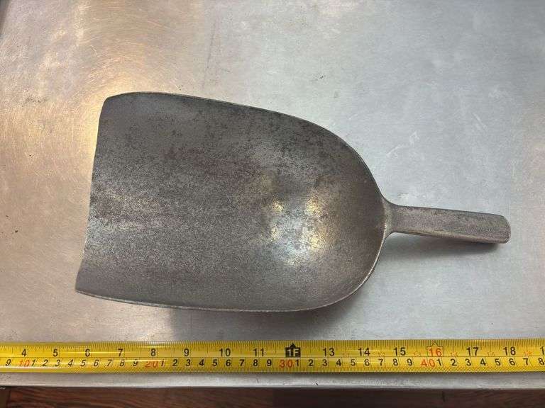 ALUMINUM ICE SCOOP