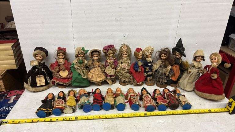 VINTAGE BRADLEY DOLLS OF THE MONTH, VINTAGE INTERNATIONAL DOLLS