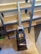 (UR) HOOVER STEAM VACUUM DELUXE