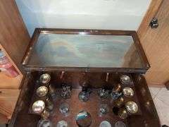 (LSR) VINTAGE WOODEN BAR CABINET (15½" X 25½" X 36½" TALL)