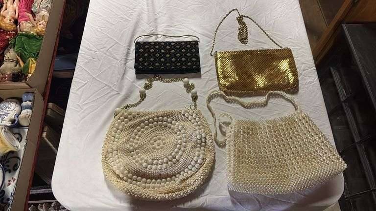 4-CT. VINTAGE PURSES