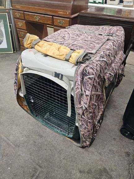 LARGE INSULATED DOG CRATE