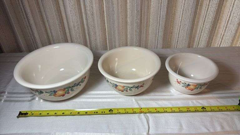 (K) 3-QT.-2-QT.-1-QT. CORELLE STONEWARE NESTING BOWLS