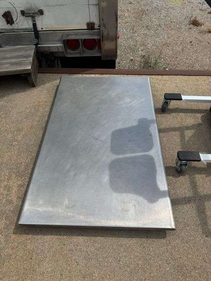 (O) STAINLESS STEEL COUNTER TOP
