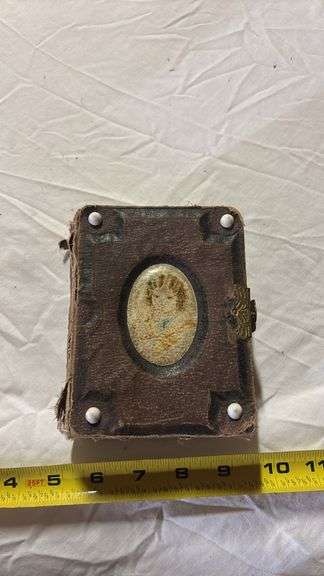 ANTIQUE PHOTO ALBUM