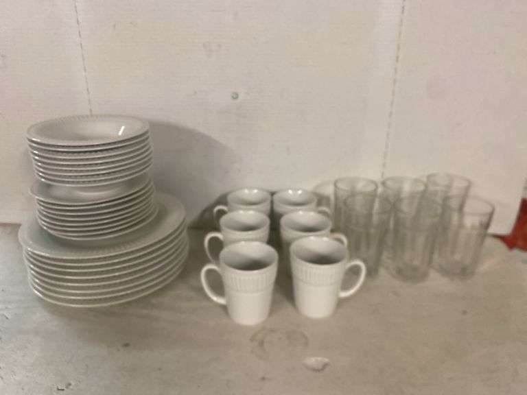 36PC. DINING SET