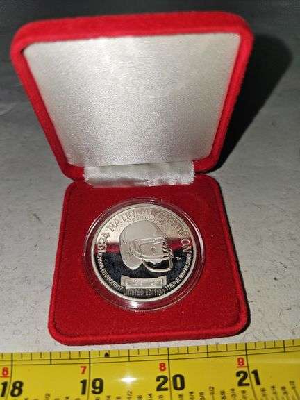 (S) 1 TROY OZ. .999 SILVER  NEBRASKA CORNHUSKER 1994 CHAMPION COIN