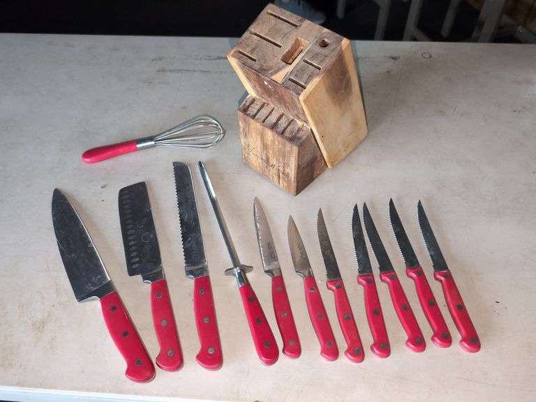 KITCHEN KNIVES WITH BLOCK