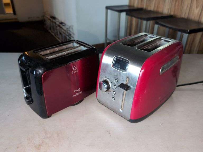 MULTIFUN AND KITCHEN AID TOASTERS (BOTH WORK)