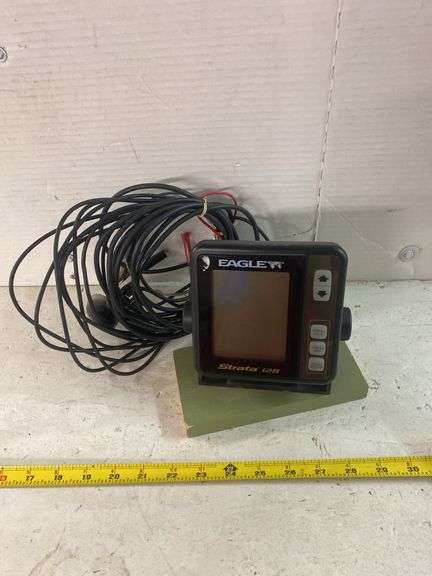 EAGLE STRATA 128 FISH FINDER