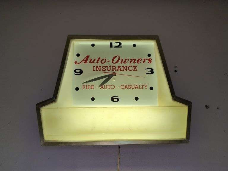 Insurance Clock VINTAGE AUTO-OWNERS INSURANCE LIGHTED WALL CLOCK (16