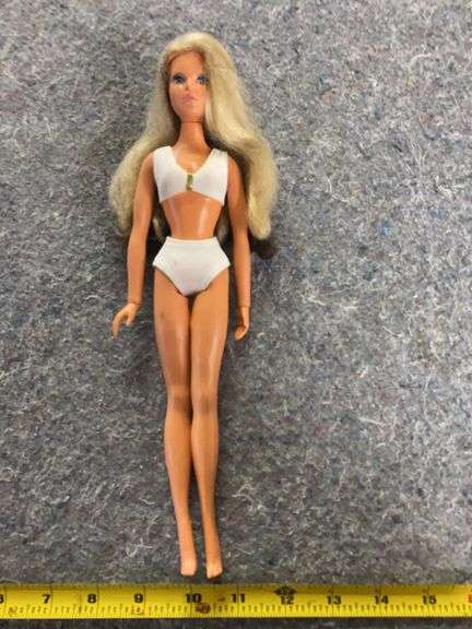 IDEAL 1975 DOLL