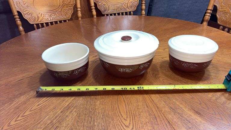 (K) OXFORD STONEWARE BOWLS-2-WITH LIDS (SMALL CHIPS)