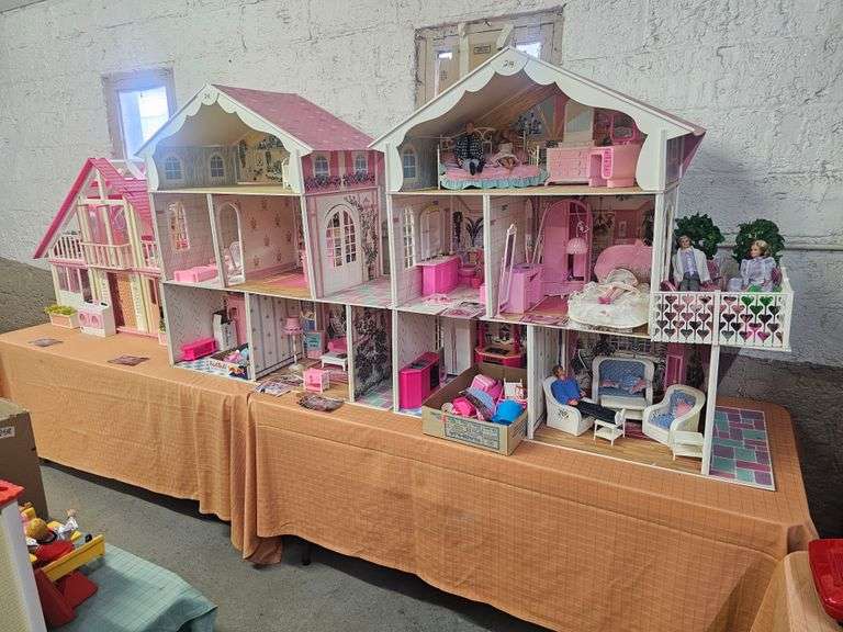 ONLINE BARBIE COLLECTOR AUCTION