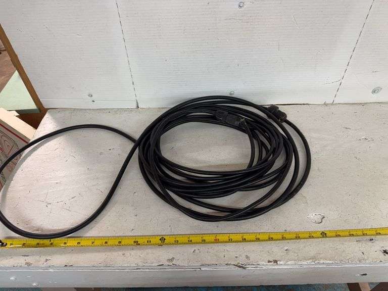 EXTENSION CORDS