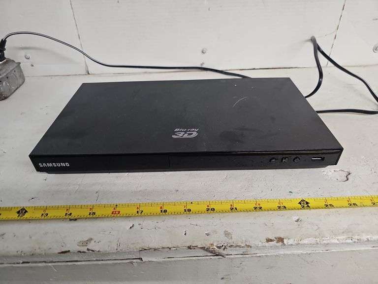 SAMSUNG BLU-RAY PLAYER