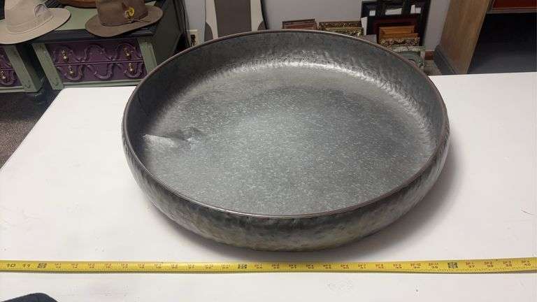 (LR) 23” DIA. DECORATIVE GALVANIZED PAN