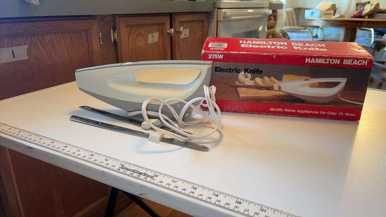 (K) HAMILTON BEACH ELECTRIC KNIFE