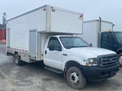 2003 Ford F-550 XL Super Duty Box/Service Truck (17’ box)