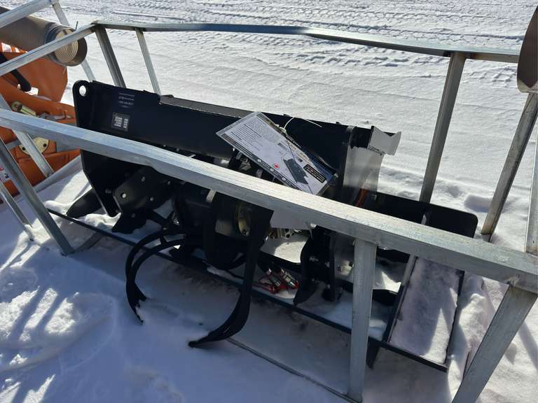 LandHonor Skid Steer Vibratory Plate Compactor