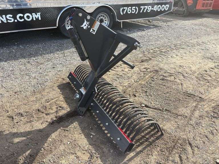 Bobcat 5ft Rake - Jeff Boone Auction and Realty