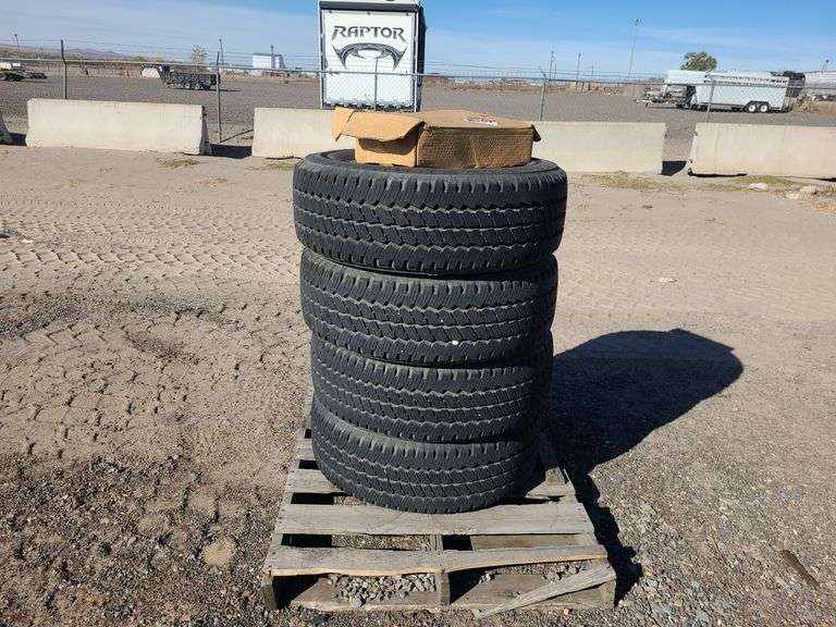 Qty (4) 275/65R20 King Ranch Wheels - J&J Auctioneers LLC
