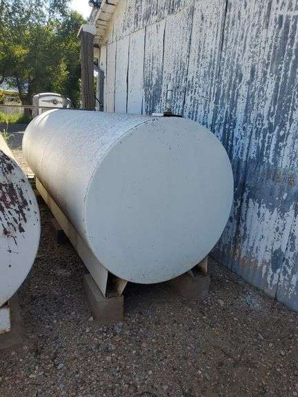 1000 Gallon Fuel Tank