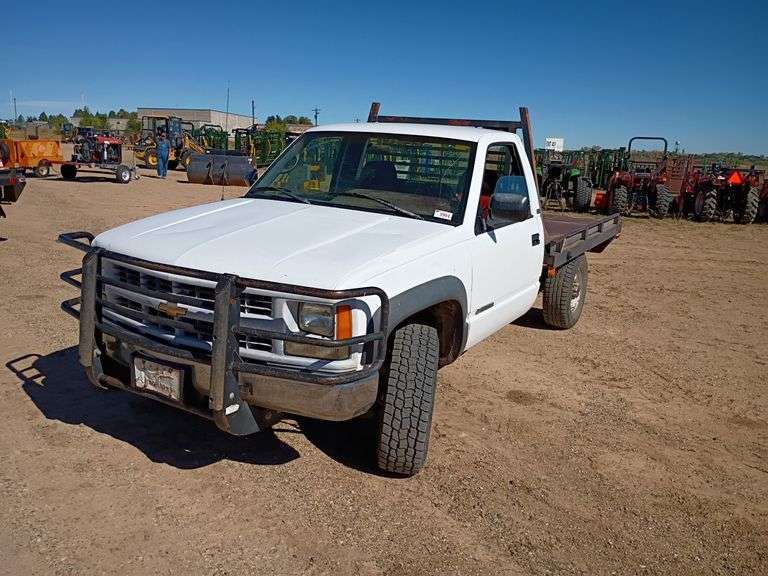 1996 Chevy 2500 4x4 Flatbed Truck