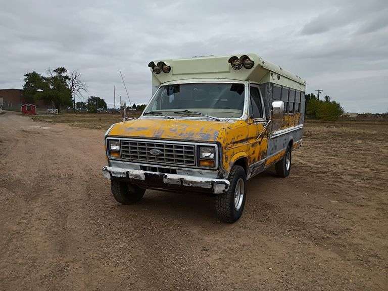 1985 Ford E250 Econoline Bus